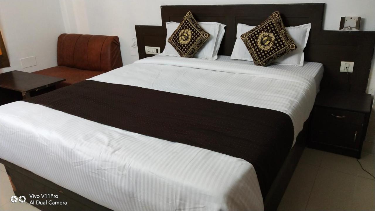 Fabhotel Prashant Palace ไมซอร์ ภายนอก รูปภาพ
