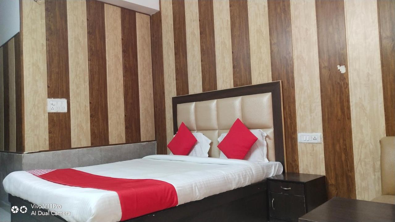 Fabhotel Prashant Palace ไมซอร์ ภายนอก รูปภาพ
