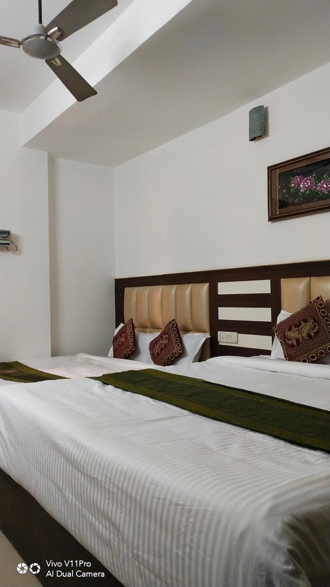 Fabhotel Prashant Palace ไมซอร์ ภายนอก รูปภาพ