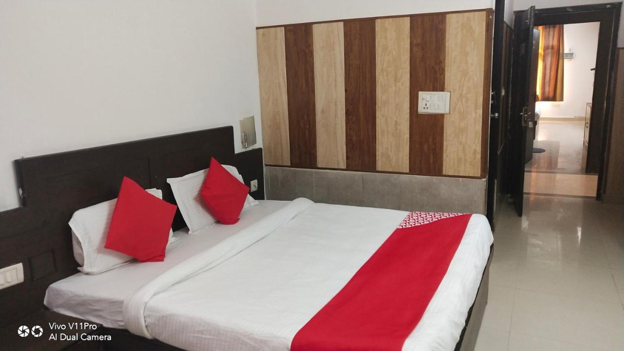 Fabhotel Prashant Palace ไมซอร์ ภายนอก รูปภาพ